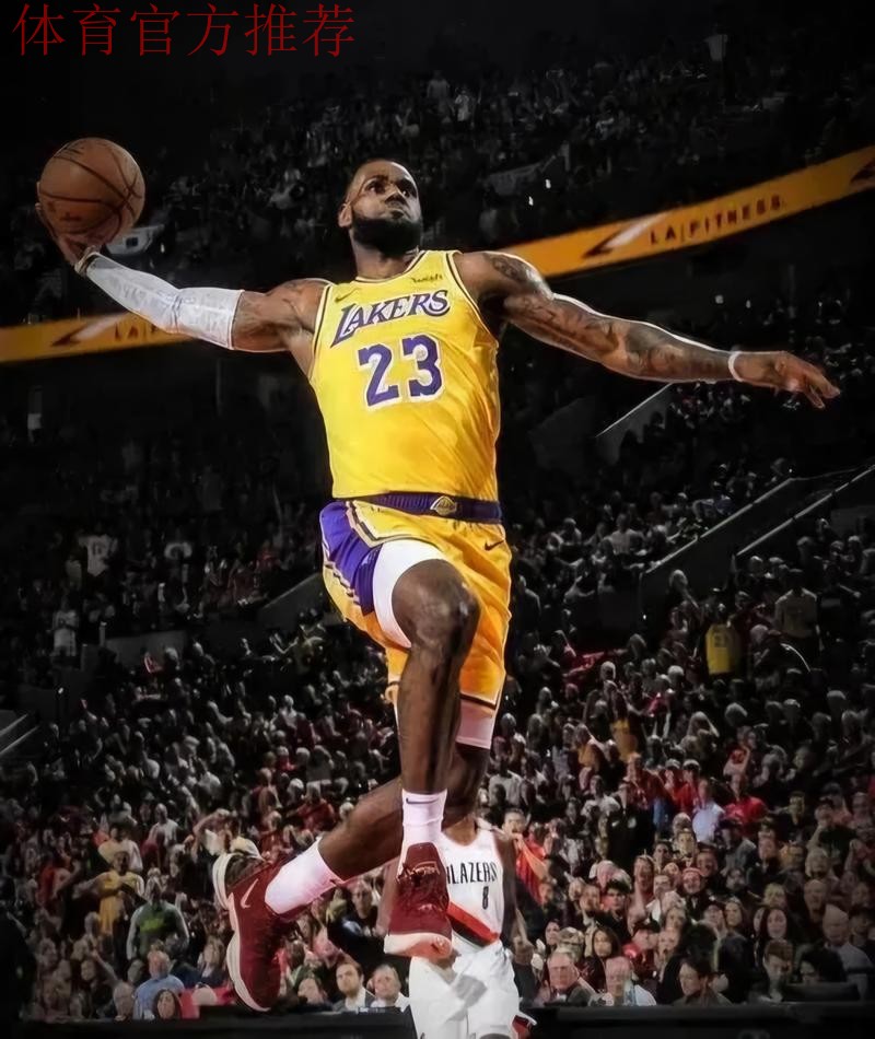 詹姆斯26分 湖人险胜太阳